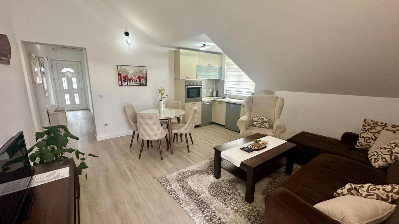 Apartments Teodo Екстер'єр фото